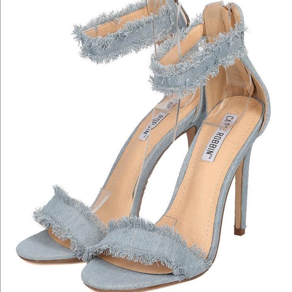 HOST PICK ⚡️Distressed Jean Heels - Picture 7 of 8